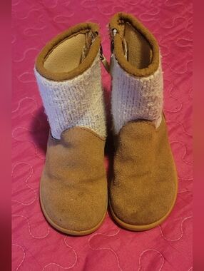 UGG Kids Chestnut Brown and Cream Suede Knit Booties